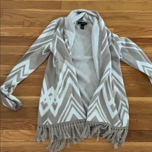 NWT. INC Cream and White Sweater. Size Small